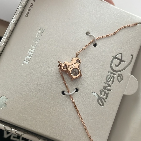 Disney Minnie Mouse Rose gold Charm-Necklace  BNIB - Picture 4 of 7